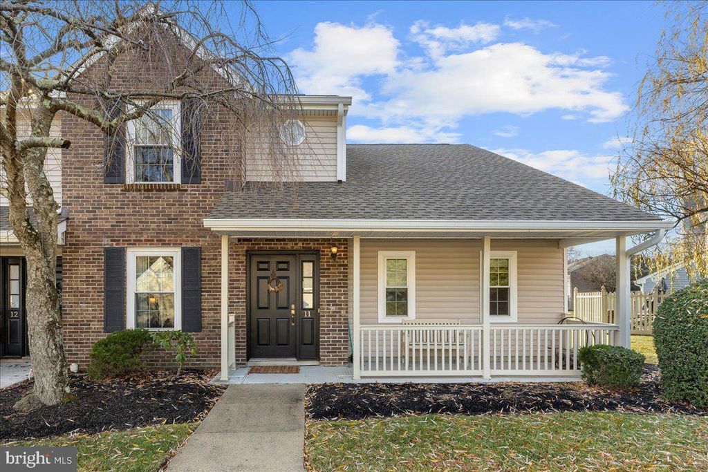 11 BRAXTON CT, Hightstown, NJ 08520