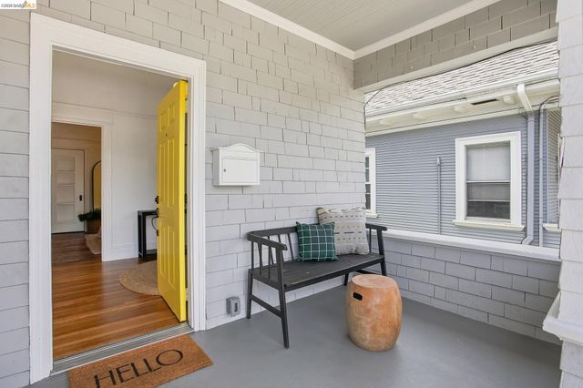 455 36Th St, Oakland, CA 94609