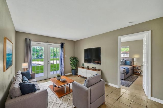 770 Memorial Mews Street A, Houston, TX 77079