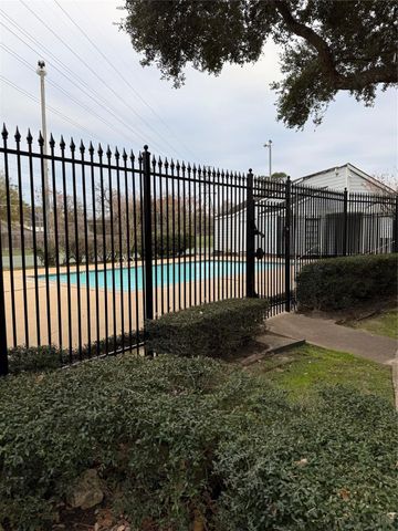 770 Memorial Mews Street A, Houston, TX 77079