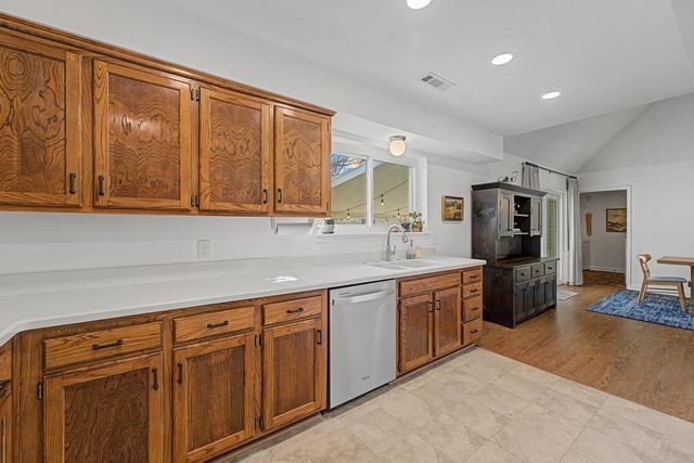 1619 E Terry Drive, Fayetteville, AR 72703