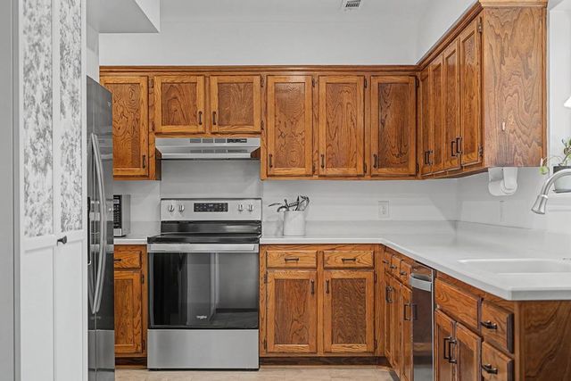 1619 E Terry Drive, Fayetteville, AR 72703