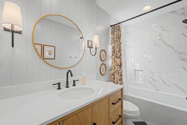 1619 E Terry Drive, Fayetteville, AR 72703