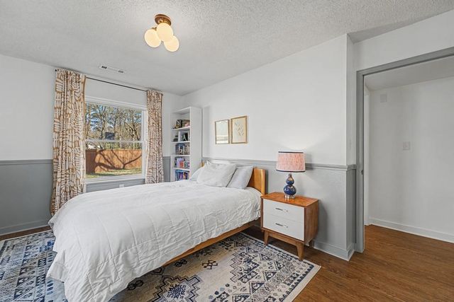 1619 E Terry Drive, Fayetteville, AR 72703