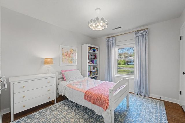 1619 E Terry Drive, Fayetteville, AR 72703