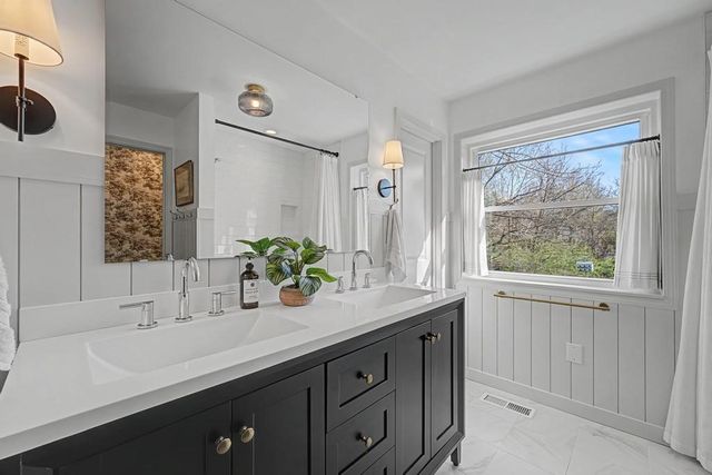 1619 E Terry Drive, Fayetteville, AR 72703