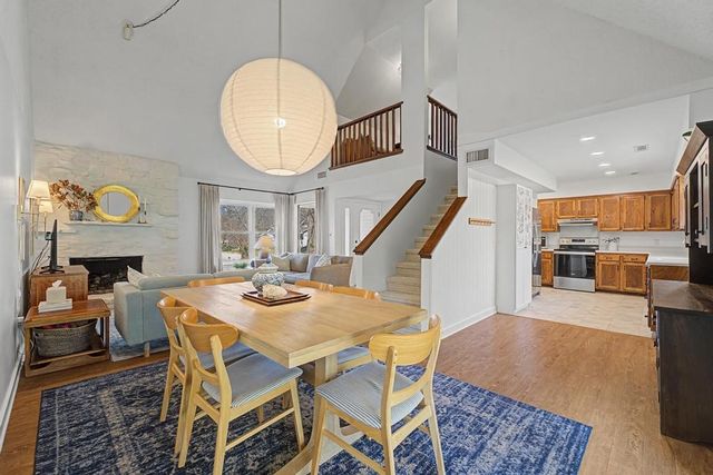 1619 E Terry Drive, Fayetteville, AR 72703