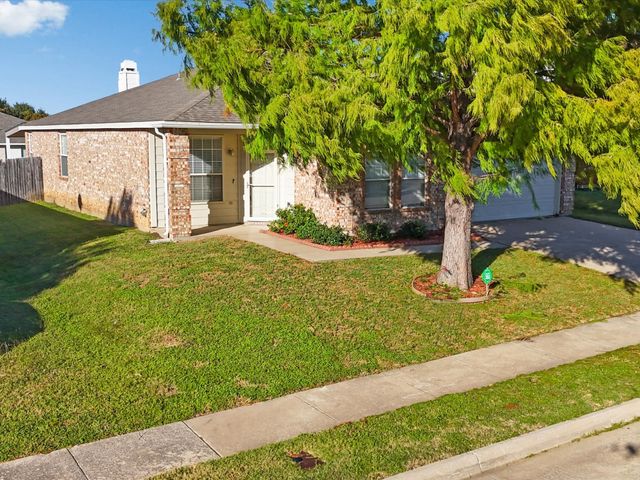 548 Linacre Drive, Fort Worth, TX 76036