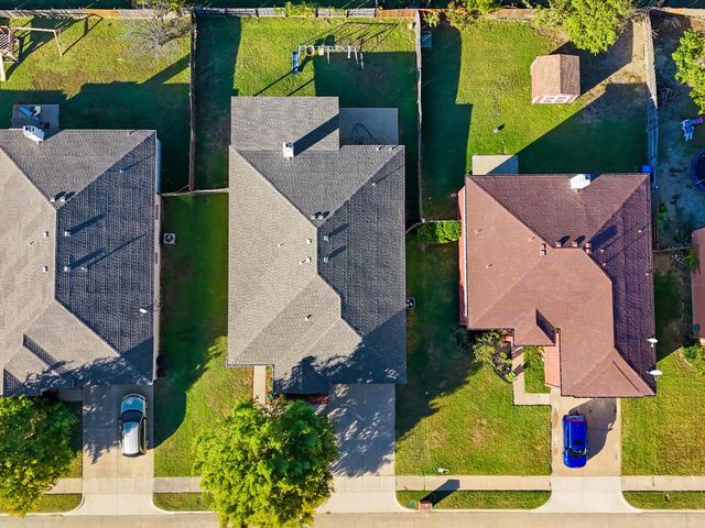 548 Linacre Drive, Fort Worth, TX 76036