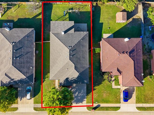 548 Linacre Drive, Fort Worth, TX 76036