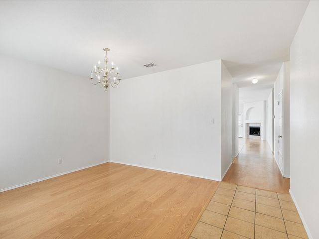 548 Linacre Drive, Fort Worth, TX 76036