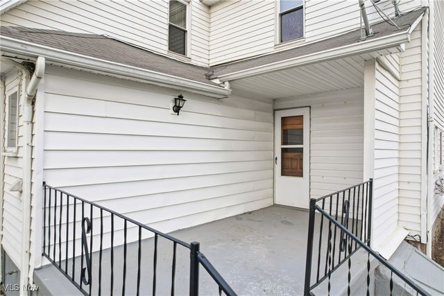 218 S Lincoln Avenue, Lisbon, OH 44432