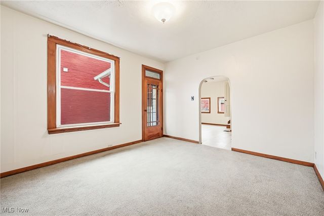 218 S Lincoln Avenue, Lisbon, OH 44432