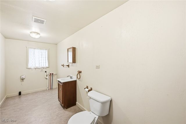 218 S Lincoln Avenue, Lisbon, OH 44432