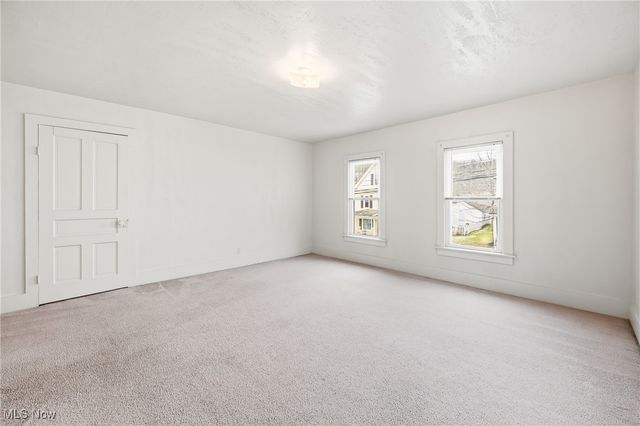 218 S Lincoln Avenue, Lisbon, OH 44432