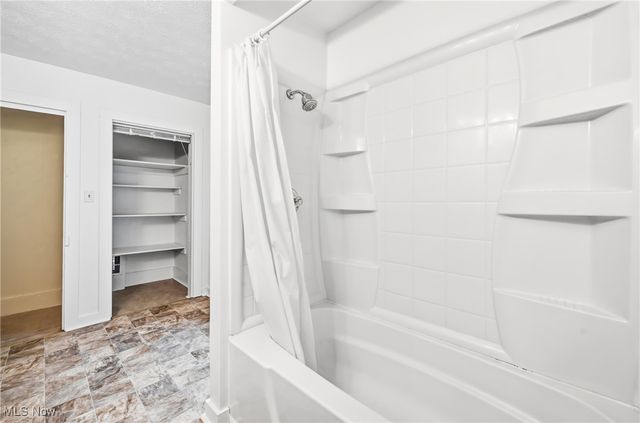 218 S Lincoln Avenue, Lisbon, OH 44432