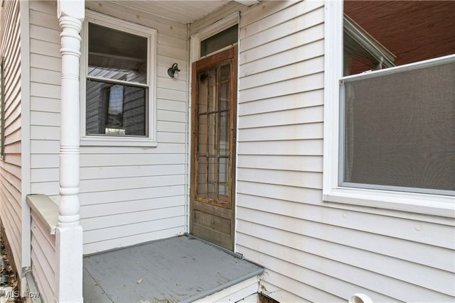 218 S Lincoln Avenue, Lisbon, OH 44432