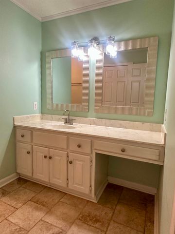 3566 142 HWY, Selmer, TN 38375