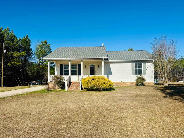 3566 142 HWY, Selmer, TN 38375