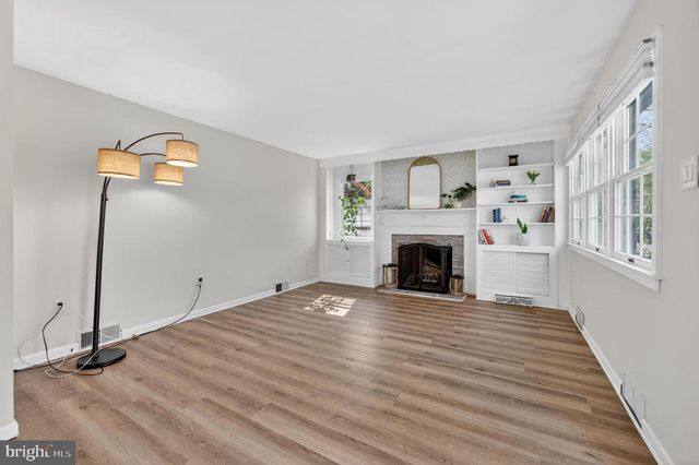 142 EVERGREEN ST, Mount Holly, NJ 08060