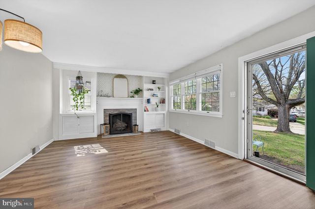 142 EVERGREEN ST, Mount Holly, NJ 08060