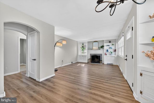 142 EVERGREEN ST, Mount Holly, NJ 08060