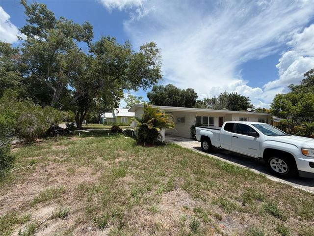 2612 9TH, Bradenton, FL 34205