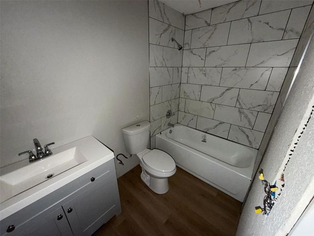 2612 9TH, Bradenton, FL 34205