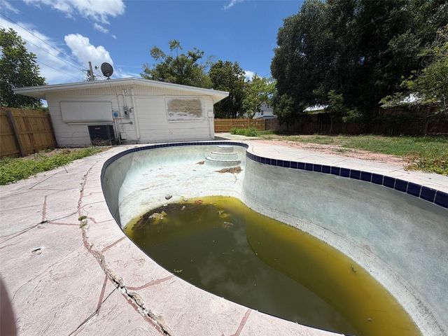 2612 9TH, Bradenton, FL 34205