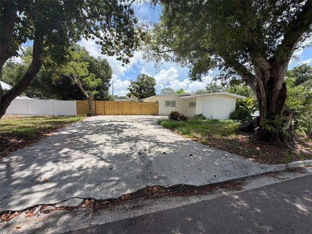 2612 9TH, Bradenton, FL 34205