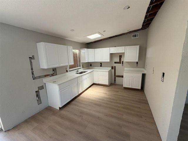 2612 9TH, Bradenton, FL 34205