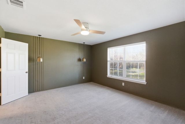 321 E Woody Creek Court, Springtown, TX 76082