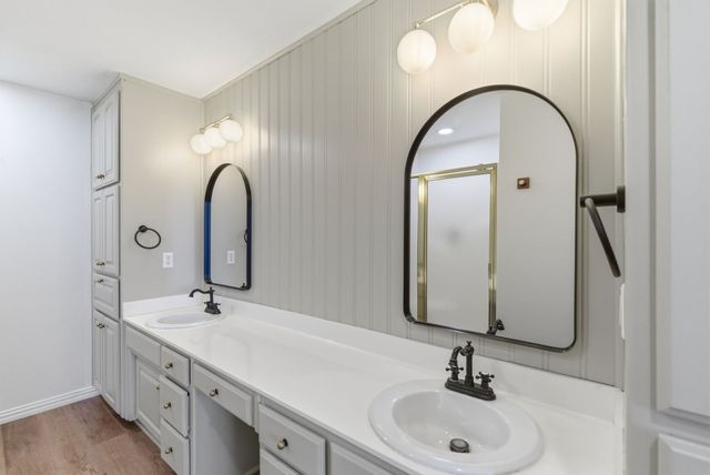 321 E Woody Creek Court, Springtown, TX 76082