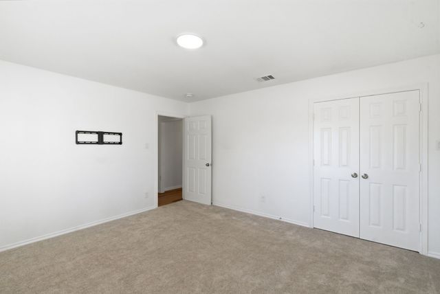 321 E Woody Creek Court, Springtown, TX 76082