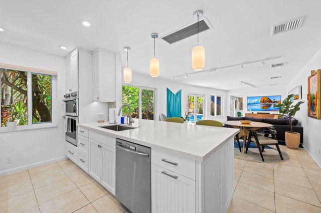 2043 NE 29th Street, Fort Lauderdale, FL 33306