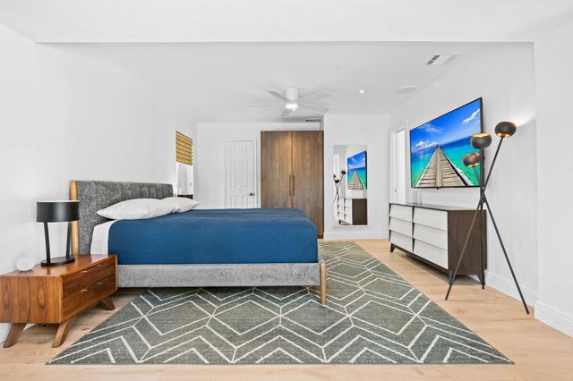 2043 NE 29th Street, Fort Lauderdale, FL 33306