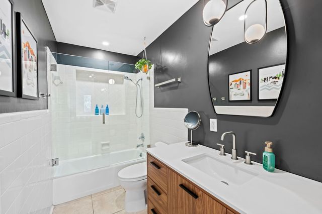 2043 NE 29th Street, Fort Lauderdale, FL 33306