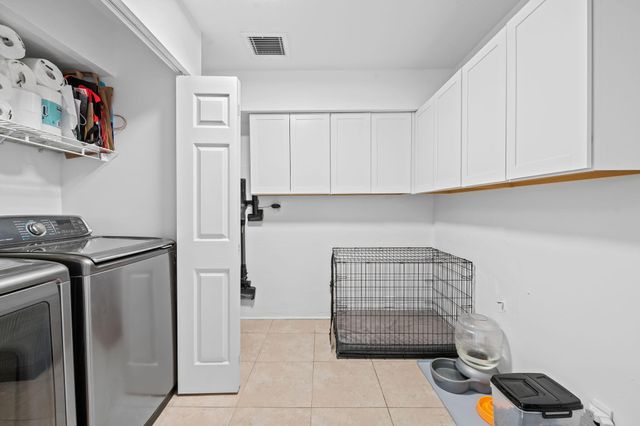 2043 NE 29th Street, Fort Lauderdale, FL 33306