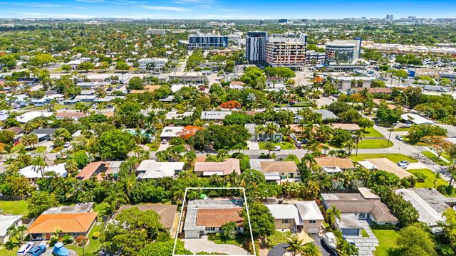 2043 NE 29th Street, Fort Lauderdale, FL 33306