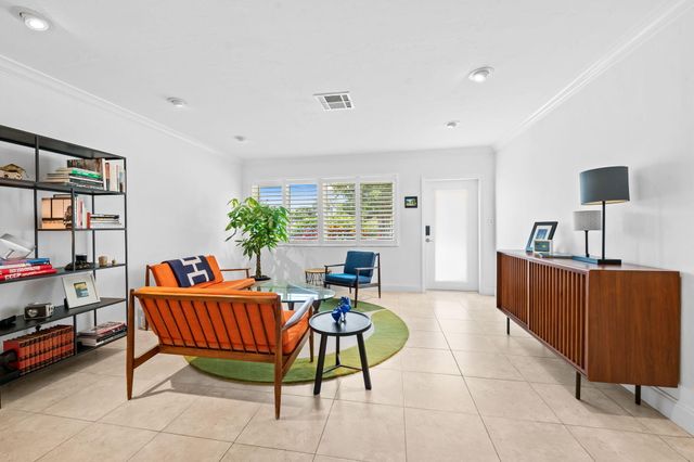 2043 NE 29th Street, Fort Lauderdale, FL 33306