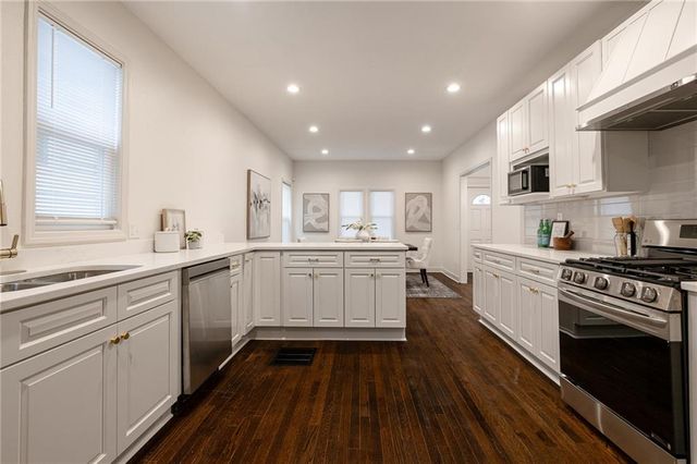 3219 Charlotte Street, Kansas City, MO 64109