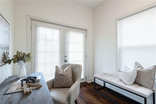 3219 Charlotte Street, Kansas City, MO 64109