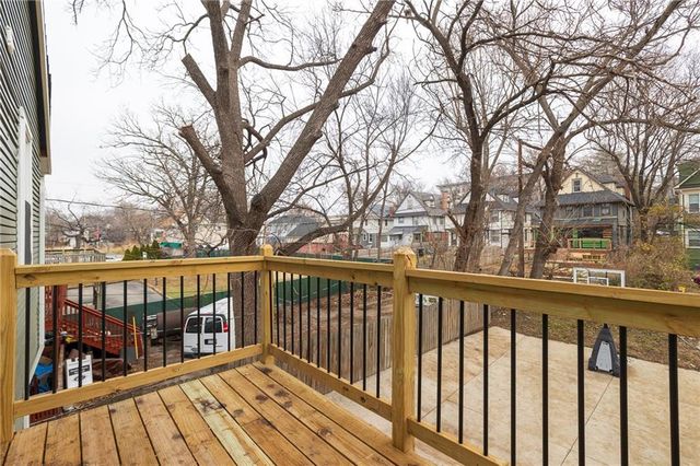 3219 Charlotte Street, Kansas City, MO 64109