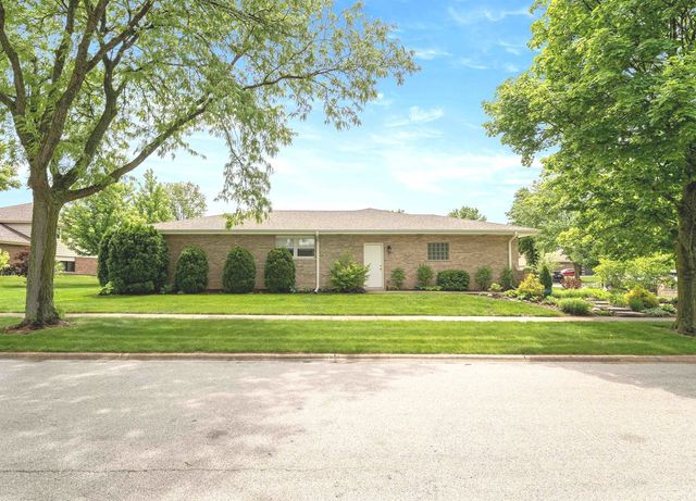 8129 Middlebury Avenue, Woodridge, IL 60517