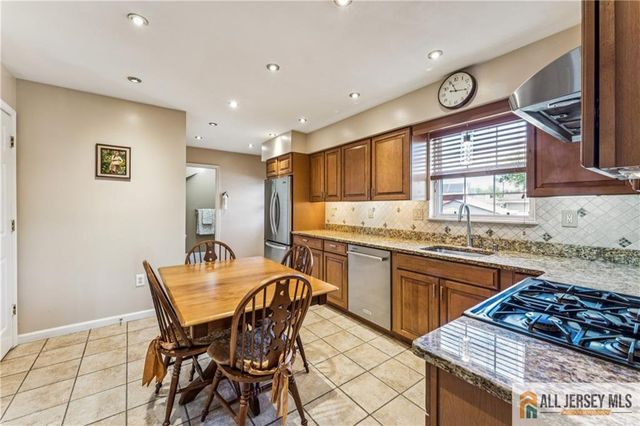 100 Juliette Street, Hopelawn, NJ 08861