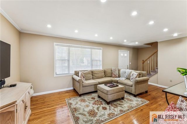 100 Juliette Street, Hopelawn, NJ 08861