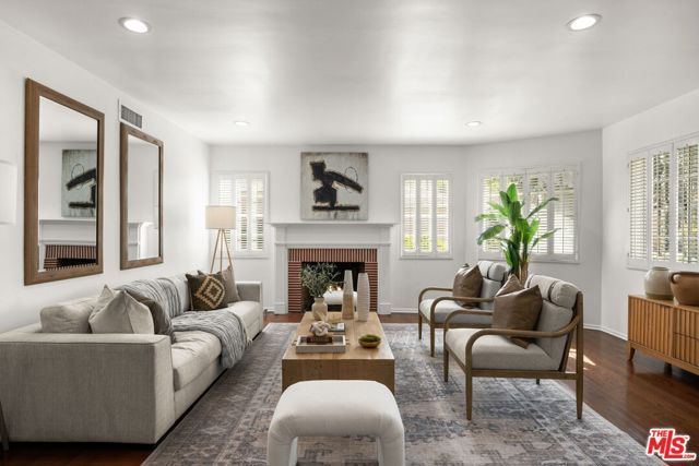 2926 S Bentley Avenue, Los Angeles, CA 90064