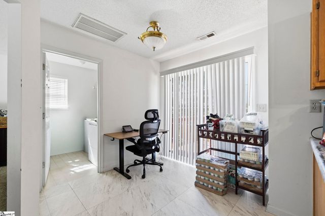 216 Twin Falls Drive, Simpsonville, SC 29680