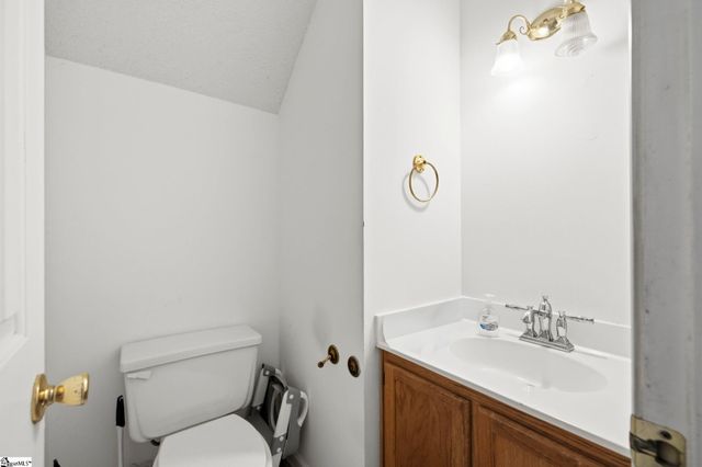 216 Twin Falls Drive, Simpsonville, SC 29680