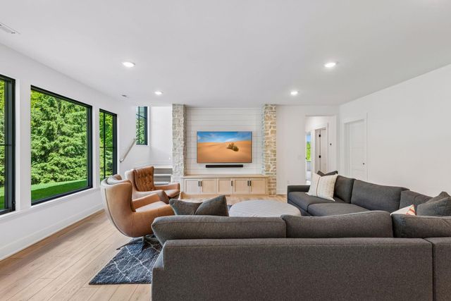 2888 Deer Hill Road, Medina, MN 55356